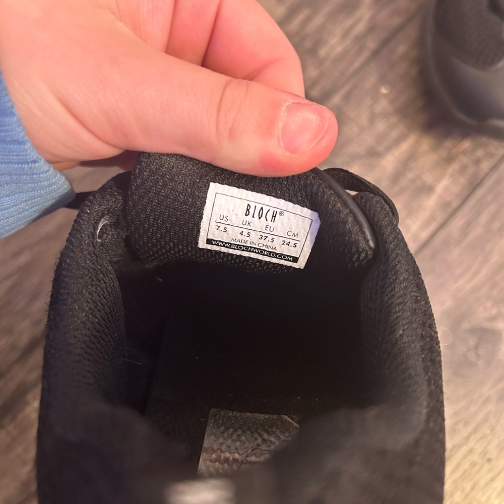 Bloch Black Split-Sole Practice Dance/Pilates/Zum… - image 2